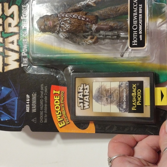 Vintage Star Wars Hoth Chewbacca W/ Bowcaster Rifle. The Power of the Force 1998 - Picture 3 of 6